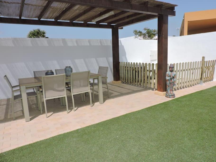 Villa Ventura - Piscina Climatizada & Aire Acondicionado Caleta De Fuste Exterior photo